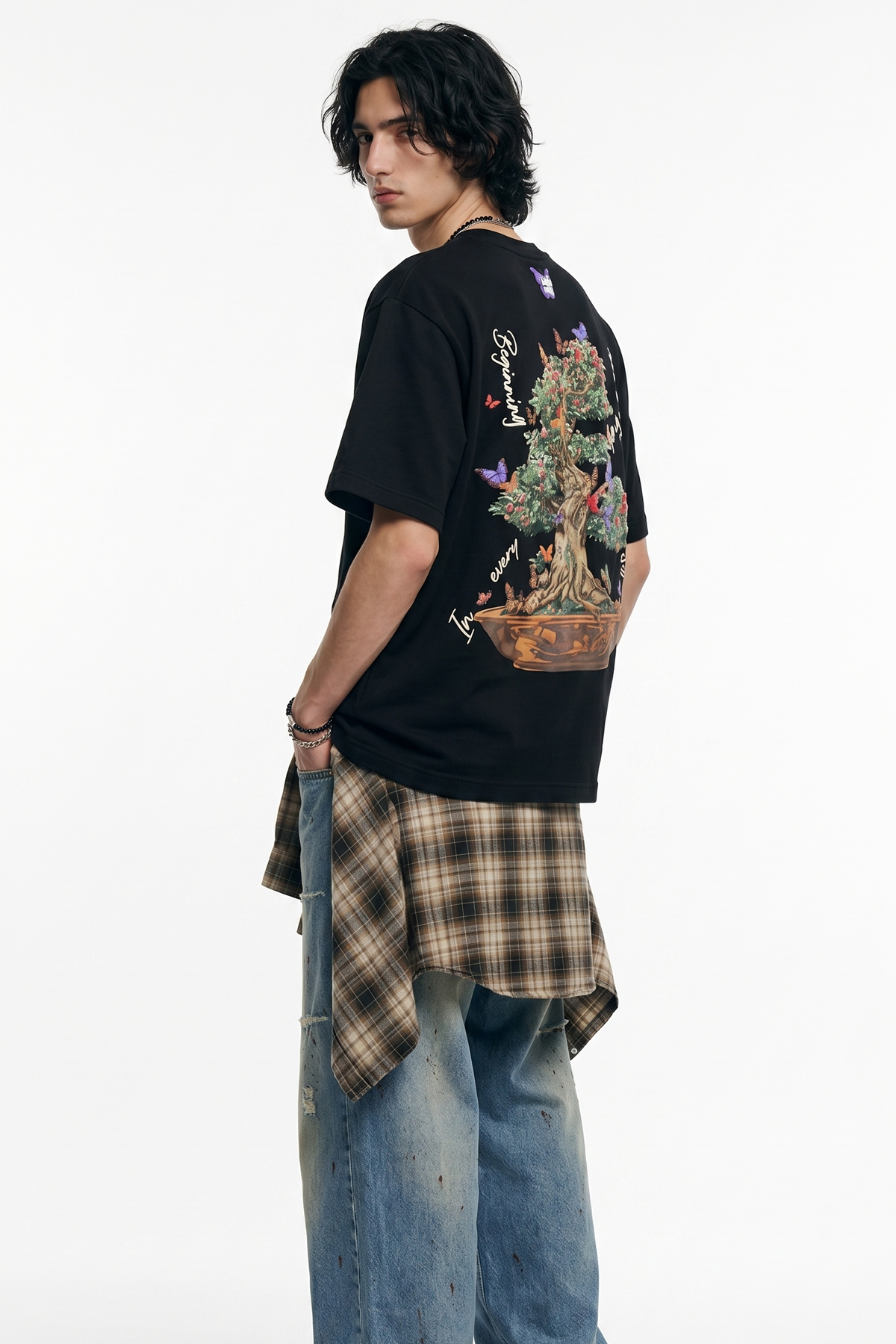 Metamorphosis Tee Obsidian